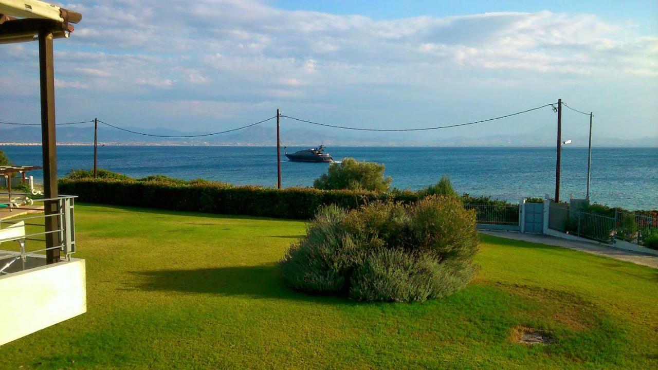 Beautiful House By The Sea,Loutraki Skaloma. Villa Kültér fotó